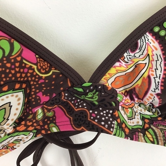 Athleta bikini top size medium. - Picture 2 of 6